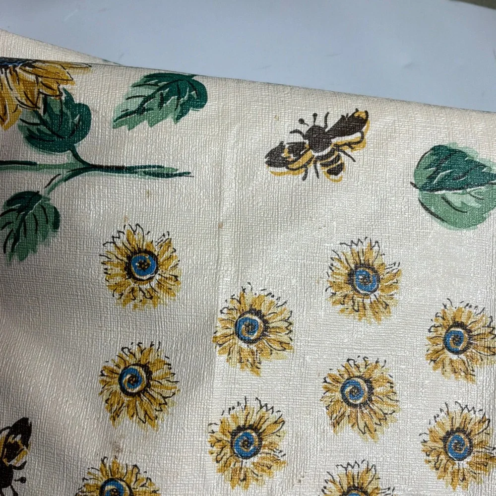 Cottagecore Unbranded Sunflower Bee Print Rectangular Tablecloth 60x84 Cream‎